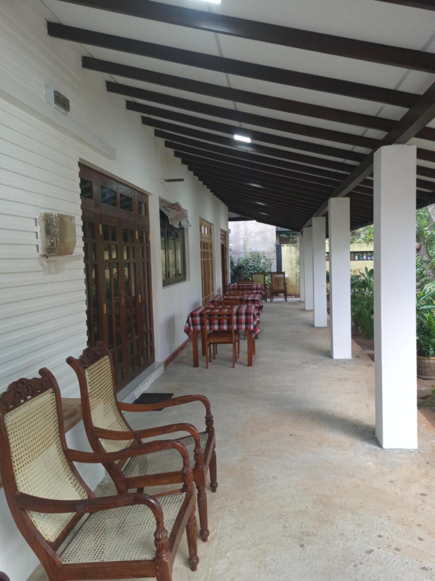 Water Front Home Stay And Resort Holambra Exterior foto