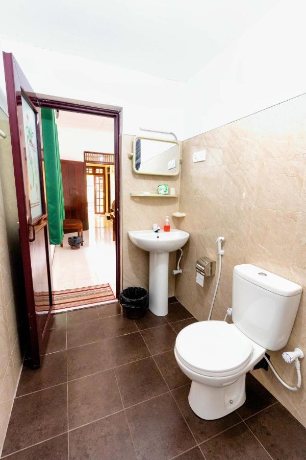 Water Front Home Stay And Resort Holambra Exterior foto